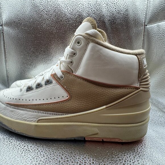 Size 9 Nike Air Jordan 2 Womens Retro Sail Desert Sunset Sneaker DX4400-118 - Picture 7 of 10